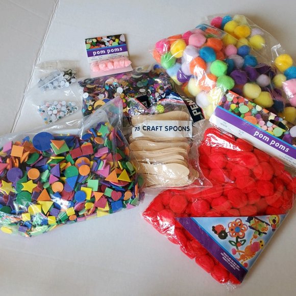 Craft Bundle - Sequins and Pom Poms - Picture 1 of 4